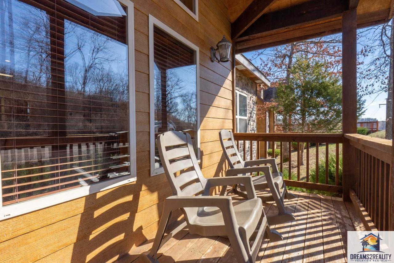 בראנסון Forest Heights Lodge - 6Br - Pool Table - Near Silver Dollar City - Free Tickets Included מראה חיצוני תמונה