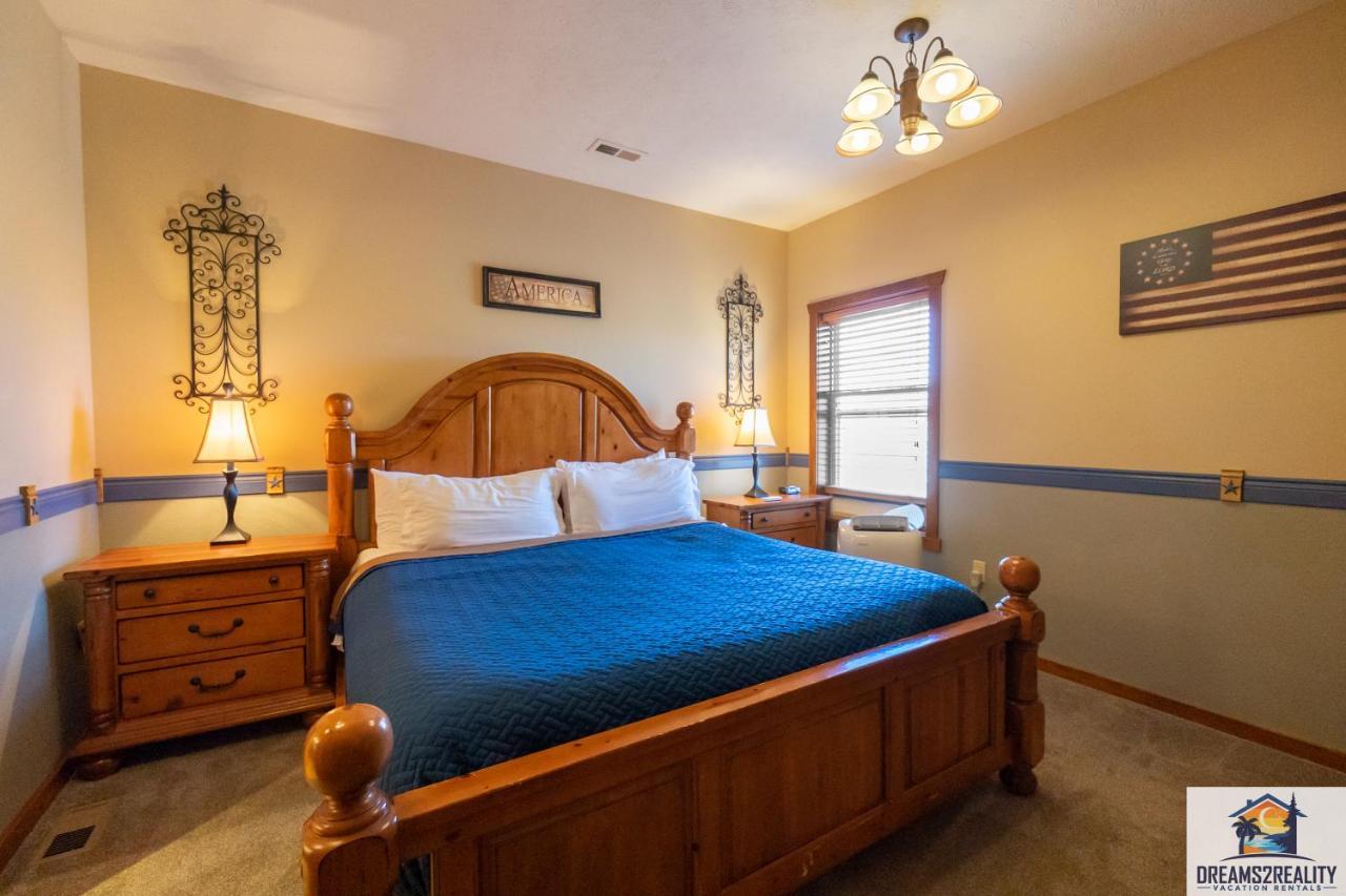 בראנסון Forest Heights Lodge - 6Br - Pool Table - Near Silver Dollar City - Free Tickets Included מראה חיצוני תמונה