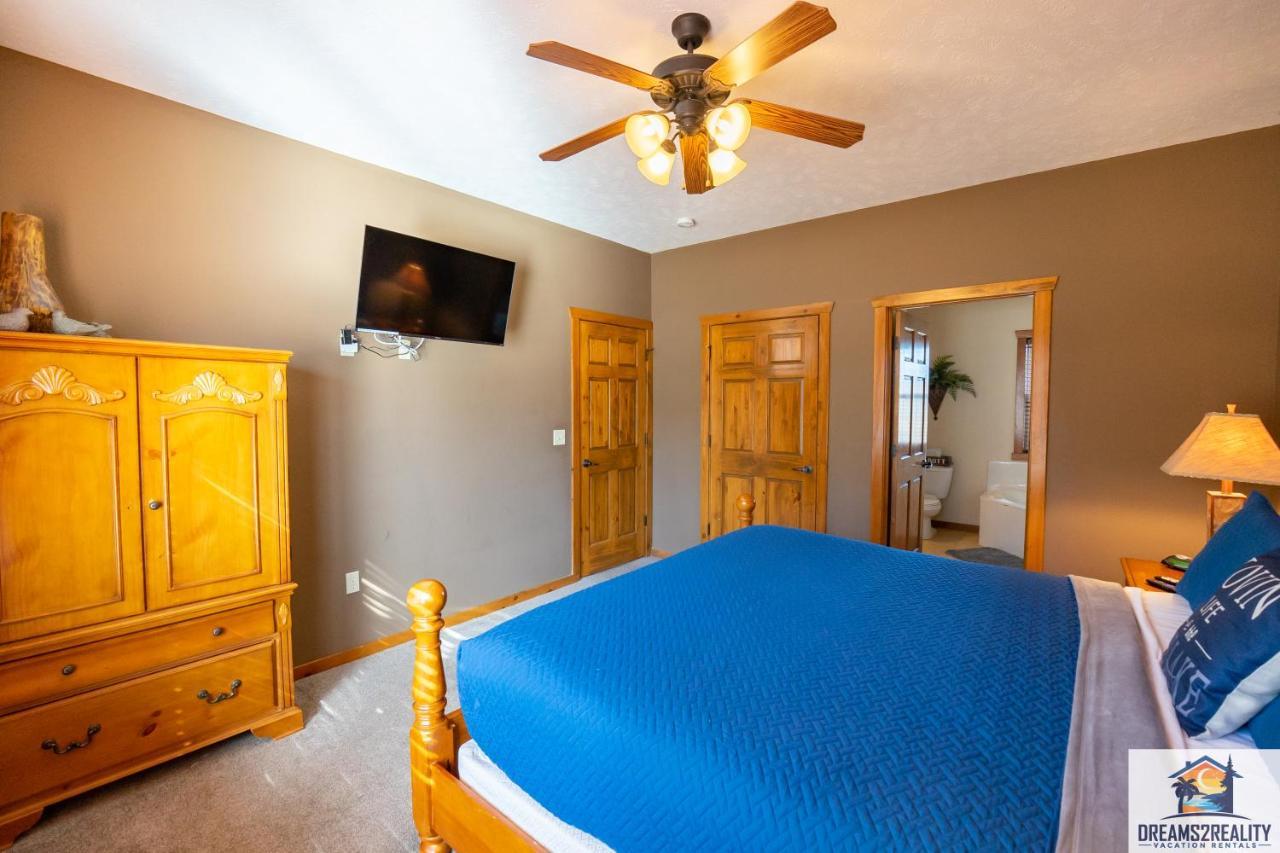 בראנסון Forest Heights Lodge - 6Br - Pool Table - Near Silver Dollar City - Free Tickets Included מראה חיצוני תמונה