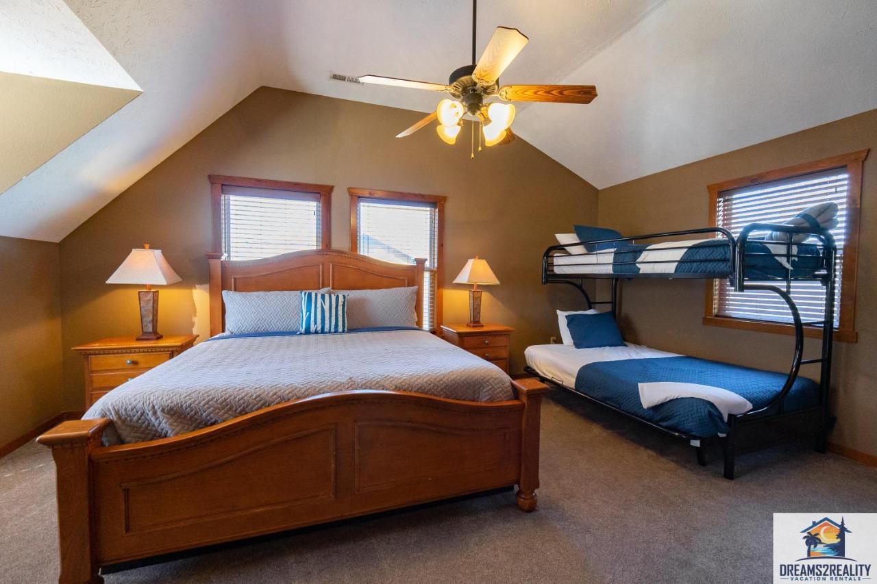 בראנסון Forest Heights Lodge - 6Br - Pool Table - Near Silver Dollar City - Free Tickets Included מראה חיצוני תמונה