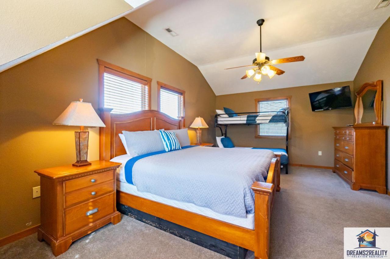 בראנסון Forest Heights Lodge - 6Br - Pool Table - Near Silver Dollar City - Free Tickets Included מראה חיצוני תמונה