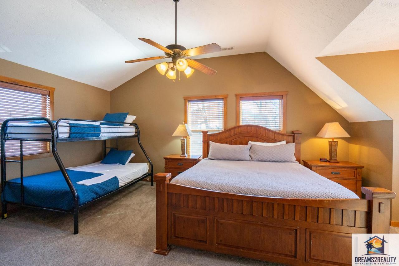 בראנסון Forest Heights Lodge - 6Br - Pool Table - Near Silver Dollar City - Free Tickets Included מראה חיצוני תמונה