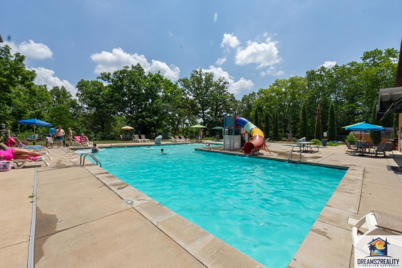 בראנסון Forest Heights Lodge - 6Br - Pool Table - Near Silver Dollar City - Free Tickets Included מראה חיצוני תמונה